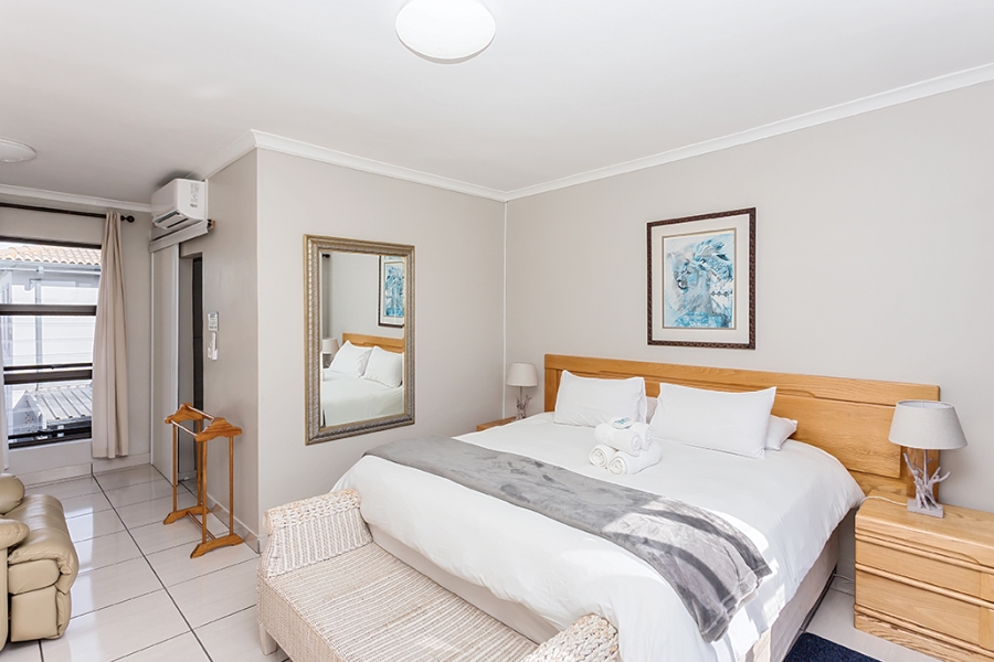 8 Bedroom Property for Sale in Melkbosstrand Central Western Cape